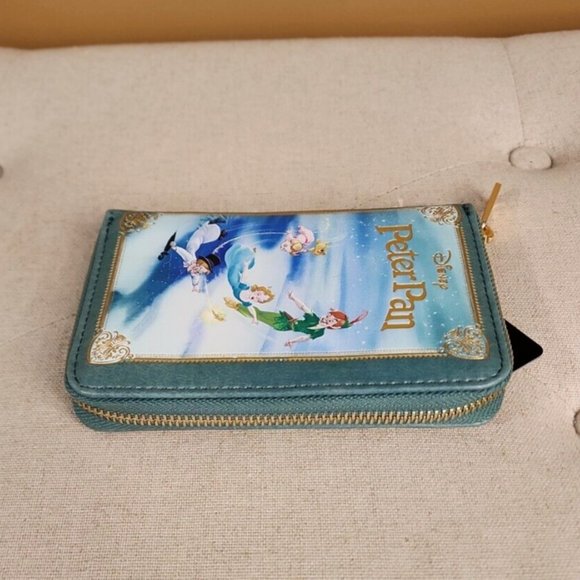Loungefly Disney Peter Pan Classic Story Book Series Zip around Wallet NEW - Picture 10 of 13